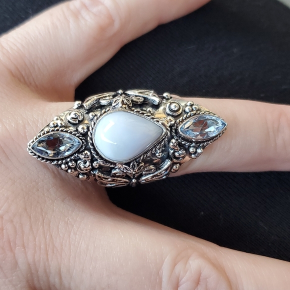 New Rainbow Moonstone & Tanzanite 925 Silver Butterfly Ring. - Picture 7 of 16